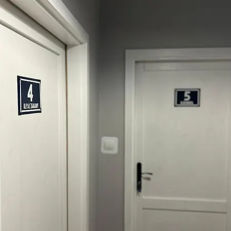 Comfort - Self Check-in 24h Апартаменты *