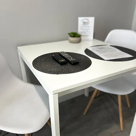 Comfort - Self Check-in 24h Апартаменты *